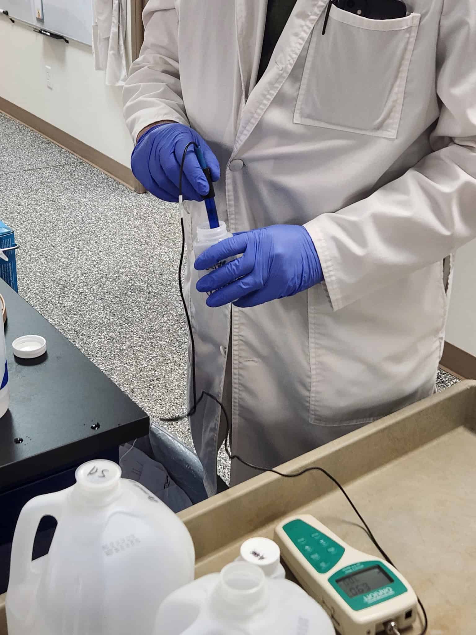 pH probe used for ISO 16221 marine biodegradability seawater testing